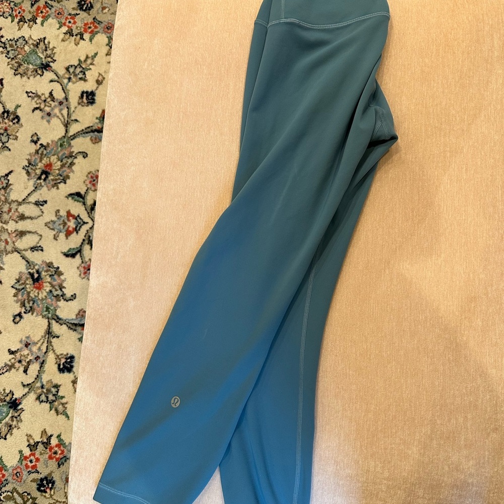 Lululemon Wunder Train Legging